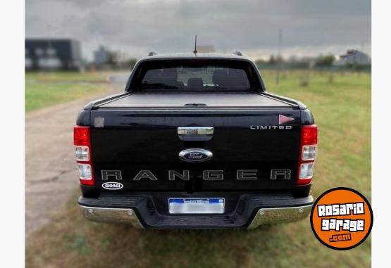 Camionetas - Ford Ranger 2022 Diesel 96000Km - En Venta