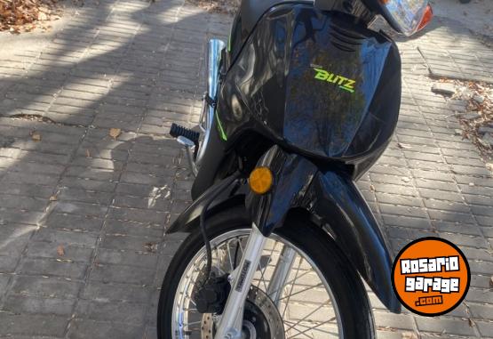Motos - Motomel Blitz 2025 Nafta 5800Km - En Venta