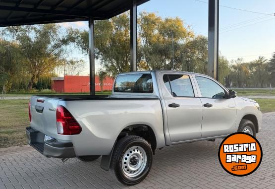 Camionetas - Toyota Hilux 2026 Diesel 300Km - En Venta
