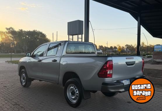 Camionetas - Toyota Hilux 2026 Diesel 300Km - En Venta