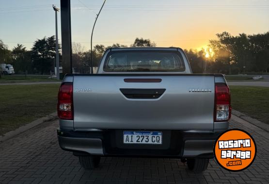 Camionetas - Toyota Hilux 2026 Diesel 300Km - En Venta