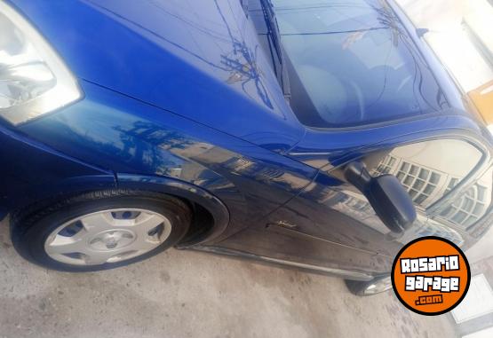 Autos - Chevrolet Corsa 2 2003 GNC 240000Km - En Venta
