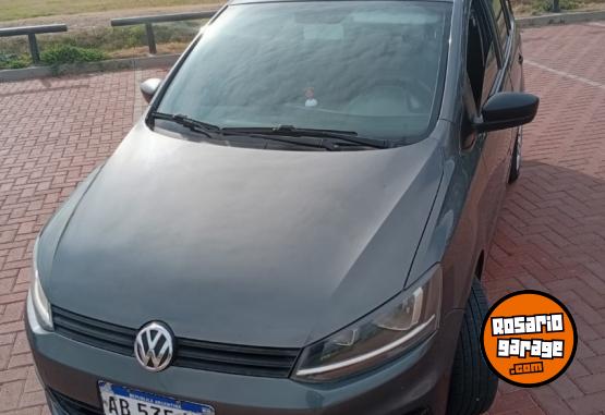 Autos - Volkswagen Suran 2017 Nafta 136000Km - En Venta