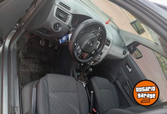 Autos - Volkswagen Suran 2017 Nafta 136000Km - En Venta