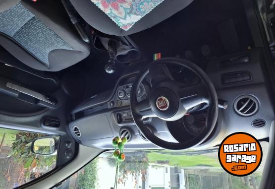 Autos - Fiat UNO ATTRACTIVE 2011 Nafta 135000Km - En Venta