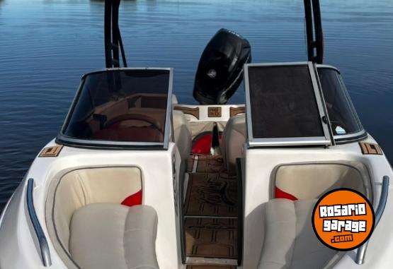 Embarcaciones - Lancha Victoria Key West 4.9 full wakeboard Mercury 115 4t EFI - En Venta