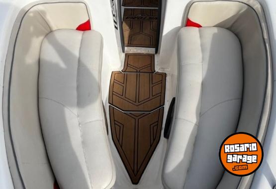 Embarcaciones - Lancha Victoria Key West 4.9 full wakeboard Mercury 115 4t EFI - En Venta