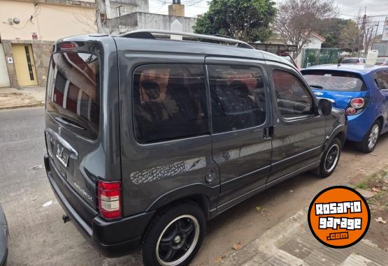 Utilitarios - Peugeot Partner patagonica 2013 Nafta - En Venta