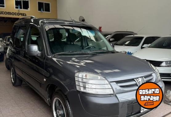 Utilitarios - Peugeot Partner patagonica 2013 Nafta  - En Venta