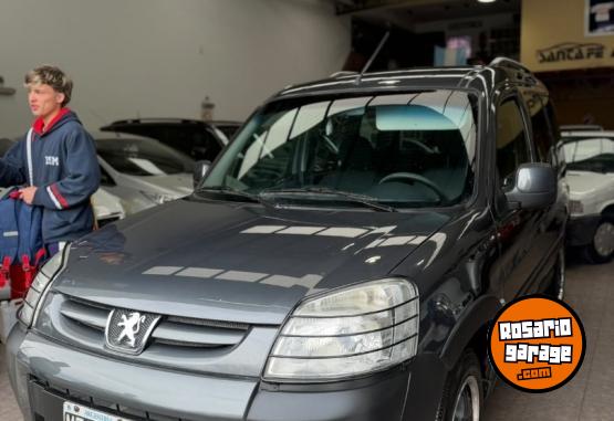 Utilitarios - Peugeot Partner patagonica 2013 Nafta  - En Venta
