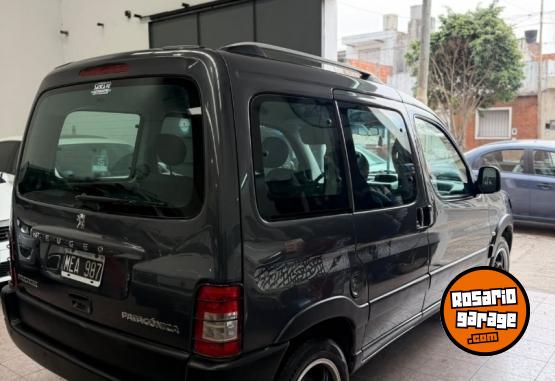 Utilitarios - Peugeot Partner patagonica 2013 Nafta  - En Venta