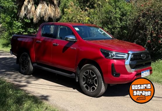 Camionetas - Toyota Hilux 2023 Diesel 300Km - En Venta