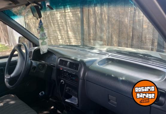 Camionetas - Nissan Nissan cabina simple D21 1997 Diesel 111111Km - En Venta