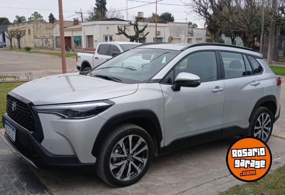 Autos - Toyota Corolla Cross 2023 Nafta 8600Km - En Venta
