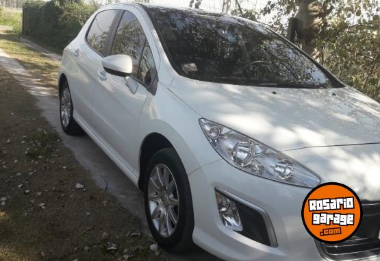 Autos - Peugeot Allure 1.6 con navegador 2012 Nafta 110000Km - En Venta