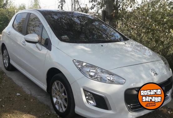 Autos - Peugeot Allure 1.6 con navegador 2012 Nafta 110000Km - En Venta