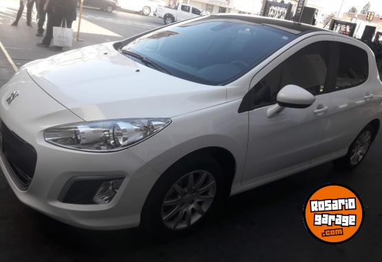 Autos - Peugeot Allure 1.6 con navegador 2012 Nafta 110000Km - En Venta