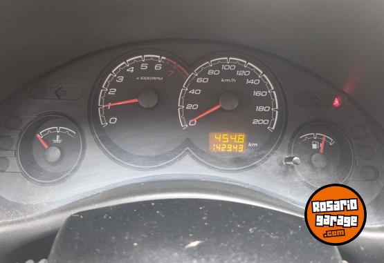 Autos - Chevrolet Classic 2013 Nafta 143000Km - En Venta