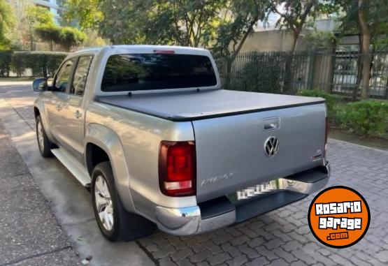 Camionetas - Volkswagen AMAROK V6 HIGHLINE 2023 Diesel 12500Km - En Venta