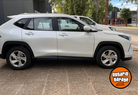 Autos - Toyota Yaris cross xli 2026 Nafta 0Km - En Venta