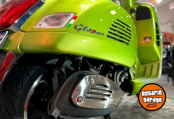 Motos - Vespa GTS 300 SUPER 2018 Nafta 5239Km - En Venta