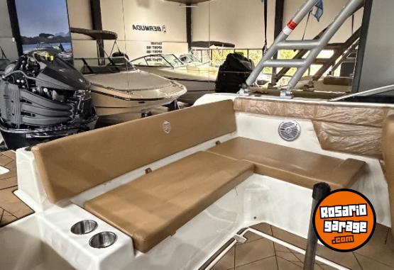 Embarcaciones - Bermuda Discovery 190 + Mercury 200hp - En Venta