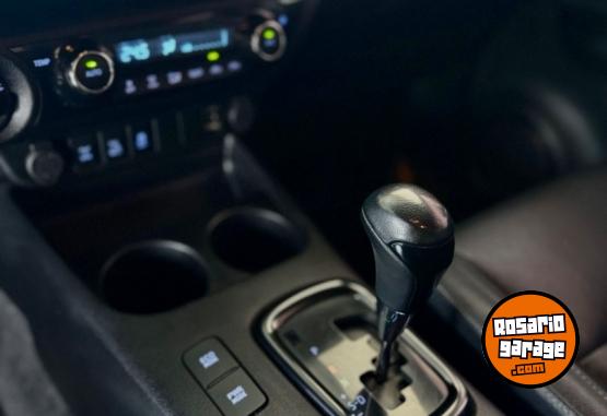 Camionetas - Toyota Hilux SRX 2020 Diesel 130000Km - En Venta
