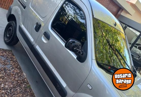 Utilitarios - Renault Kangoo 2016 Nafta 180000Km - En Venta