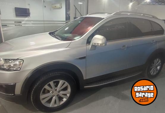 Camionetas - Chevrolet CAPTIVA 2.2D LTZ AT 2016 Diesel 166000Km - En Venta