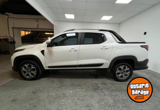 Camionetas - Fiat STRADA VOLCANO C.DOBLE 2021 Nafta 105718Km - En Venta