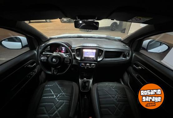 Camionetas - Fiat STRADA VOLCANO C.DOBLE 2021 Nafta 105718Km - En Venta