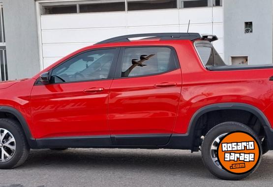 Camionetas - Fiat Toro freedom 2024 GNC 38600Km - En Venta