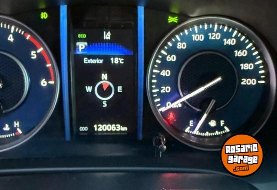 Camionetas - Toyota Hilux Sw4 Tdi Sr At L21 2021 Diesel 120000Km - En Venta