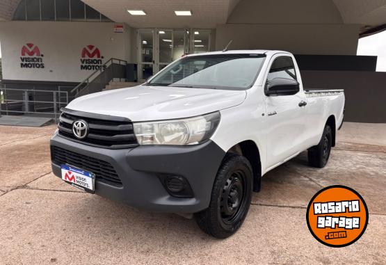 Camionetas - Toyota HILUX 4x2 DX 2.4 TDI MT C 2017 Diesel 273000Km - En Venta