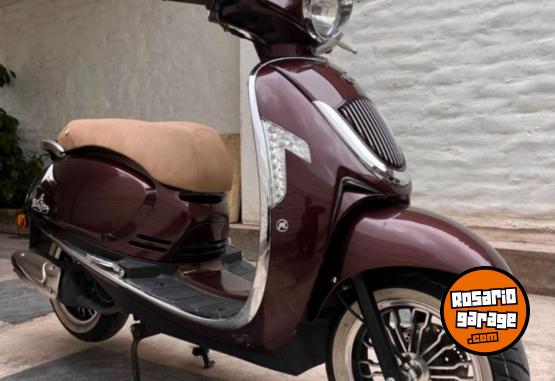 Motos - Motomel Strato Alpino 2024 Nafta 8900Km - En Venta