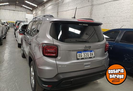 Camionetas - Jeep Renegade 1.8 Sport 2024 Nafta 20000Km - En Venta