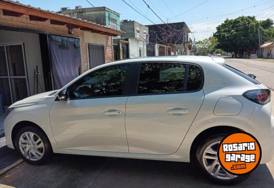 Autos - Peugeot 208 2023 Nafta 25500Km - En Venta