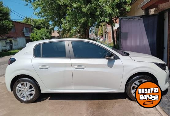 Autos - Peugeot 208 2023 Nafta 25500Km - En Venta