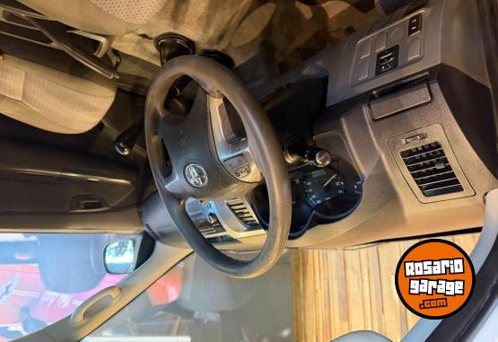 Camionetas - Toyota Hilux 2.5 Dc 4X4 Td Dx Pa 2015 Diesel 220000Km - En Venta