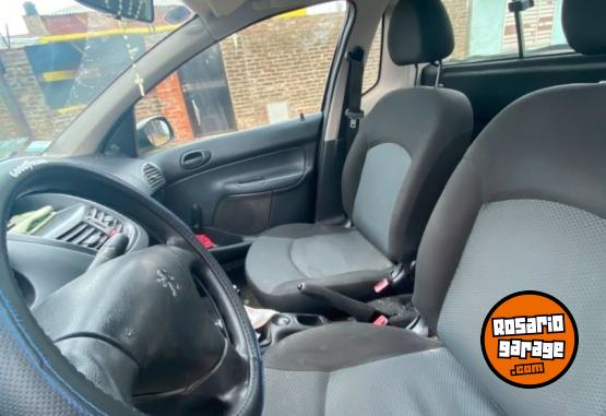 Utilitarios - Peugeot Hoggar 2012 GNC 112000Km - En Venta