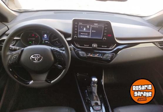 Autos - Toyota CH-R 2022 Electrico / Hibrido 42000Km - En Venta