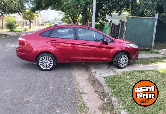Autos - Ford ford fiesta kinety 2016 Nafta 128000Km - En Venta