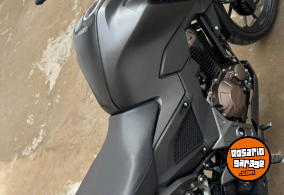 Motos - Honda CB 300 2025 Nafta 9400Km - En Venta