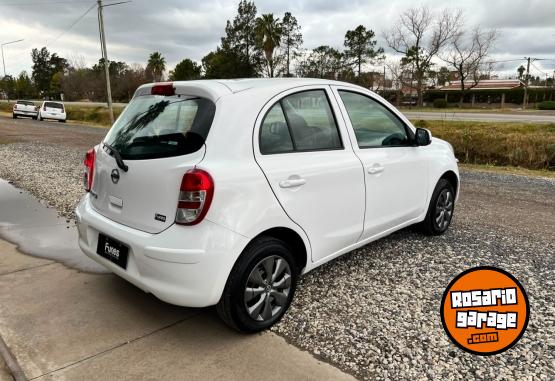 Autos - Nissan March 2014 Nafta 180000Km - En Venta