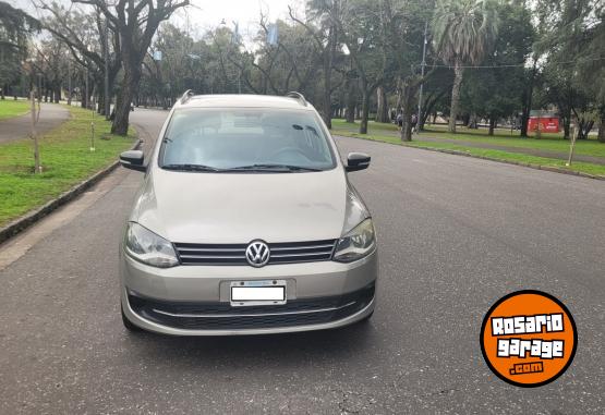 Autos - Volkswagen SURAN 2010 Nafta 119000Km - En Venta