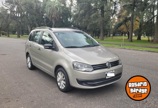 Autos - Volkswagen SURAN 2010 Nafta 119000Km - En Venta