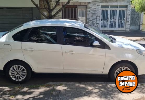 Autos - Fiat Grand Siena 2016 Nafta 150000Km - En Venta