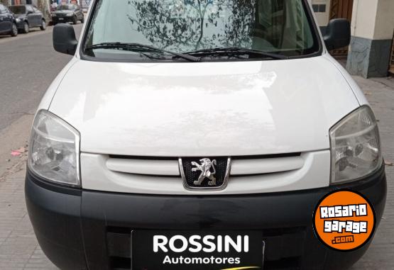 Utilitarios - Peugeot Partner Confort Furgón 2017 Nafta 110000Km - En Venta