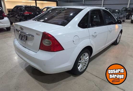 Autos - Ford Focus Ghia 2010 Diesel 250000Km - En Venta