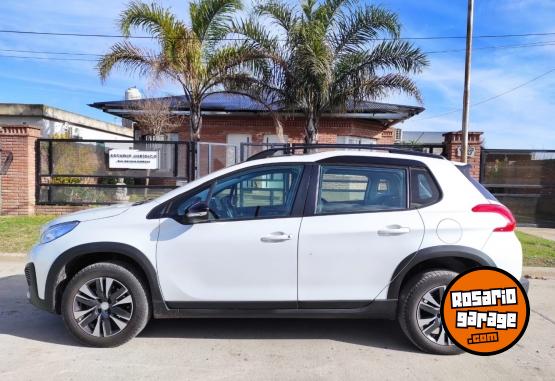 Autos - Peugeot Feline 2021 Nafta 78000Km - En Venta